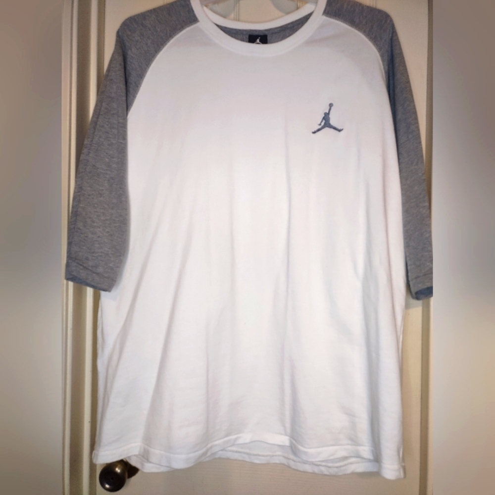 Jordan raglan